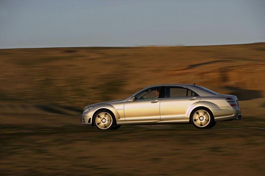  Mercedes-Benz S65 AMG 2007 года  (фото 6 из 27)